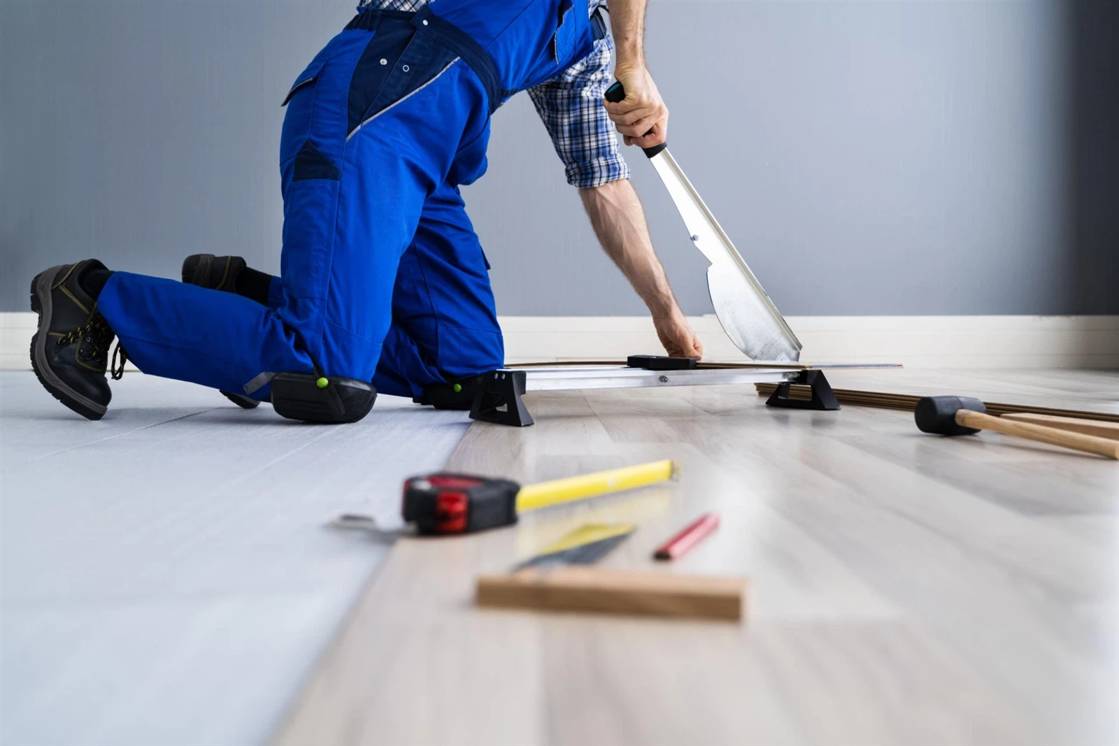 AC5 laminate parquet tiles AC5 laminate parquet tiles